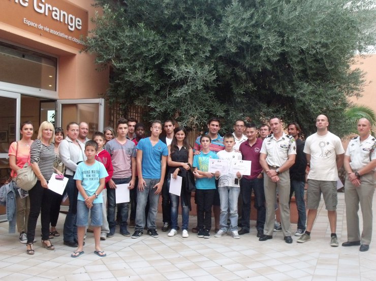 Les jeunes découvrent l'univers de la Défense