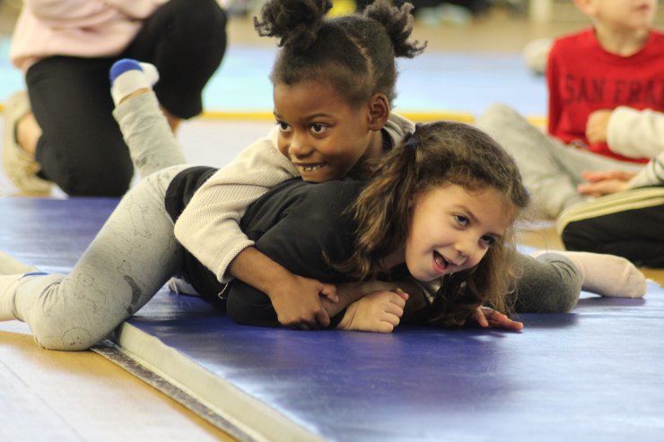 Jeux d'oppositions entre les classes des P-O.